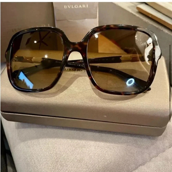 NIB AUTHENTIC BVLGARI 504/T5 - HAVANA-POLAR BROWN GRADIENT
OVERSIZED SUNNIES - Picture 7 of 13